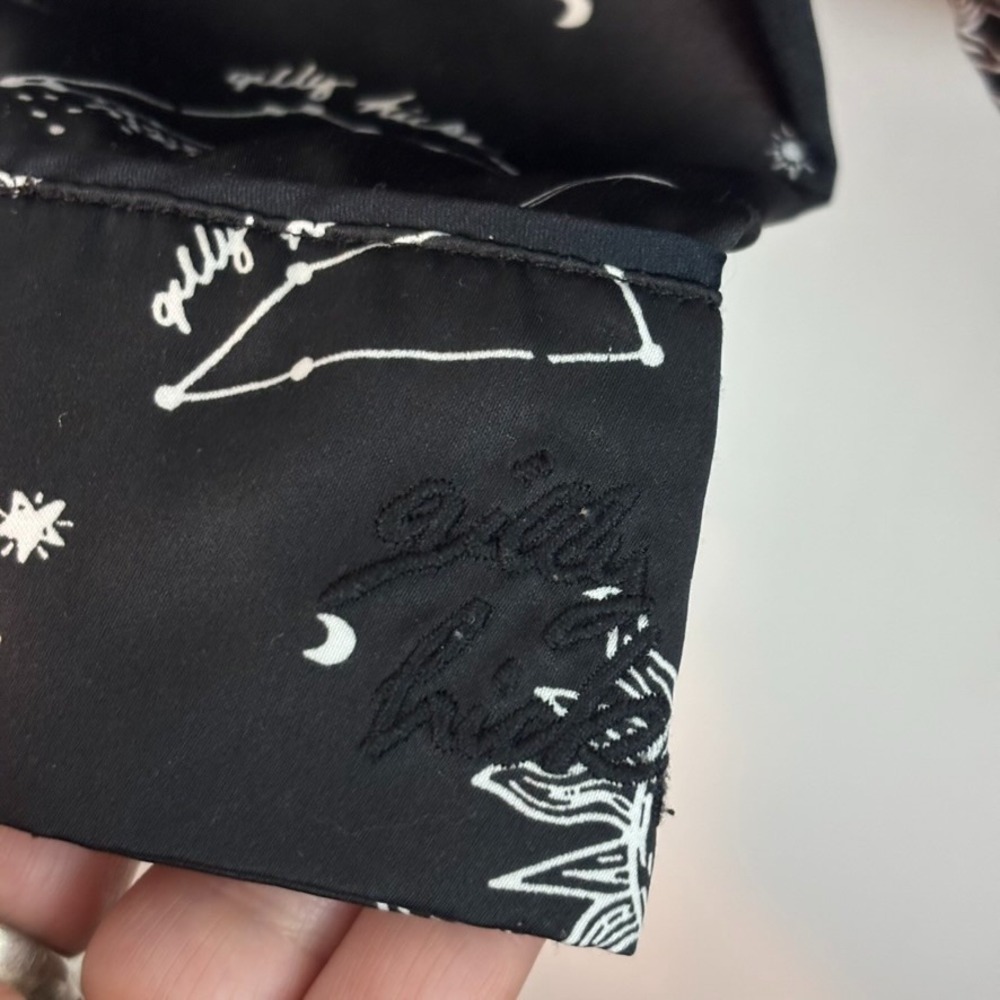 Gilly Hicks by Hollister Black Space Pattern Sleep Shirt Womens XS Satin Soft - Picture 6 of 7